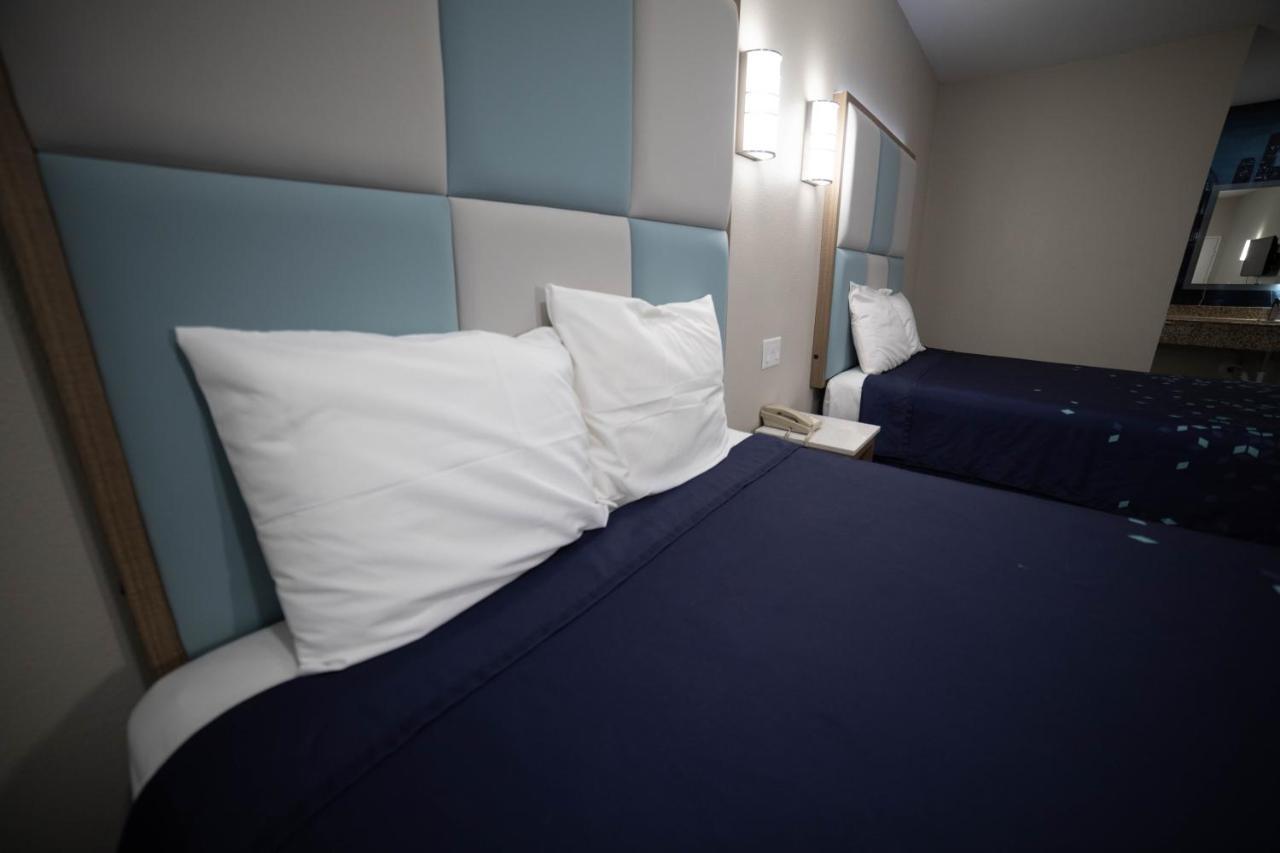 Mid City Inn & Suites Pico Rivera Ngoại thất bức ảnh