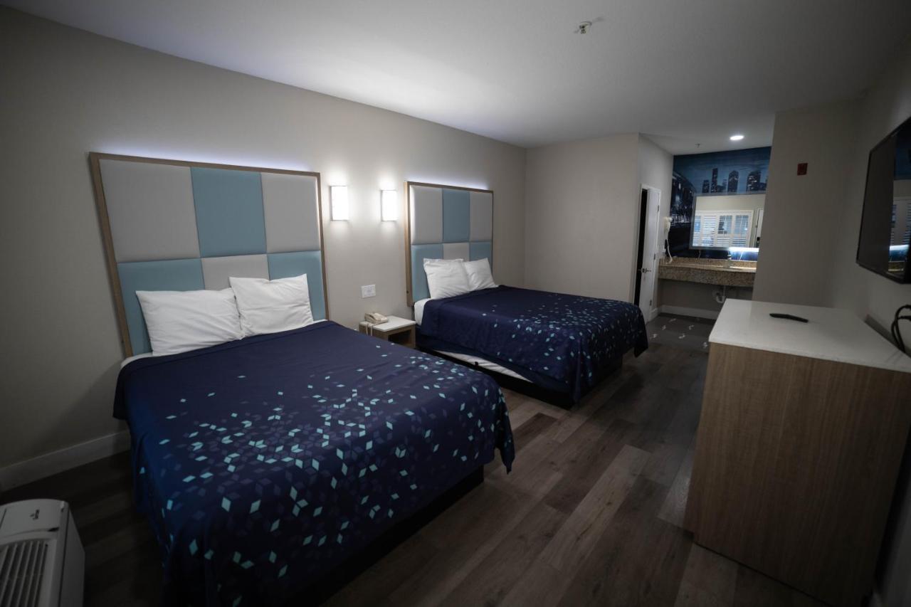 Mid City Inn & Suites Pico Rivera Ngoại thất bức ảnh