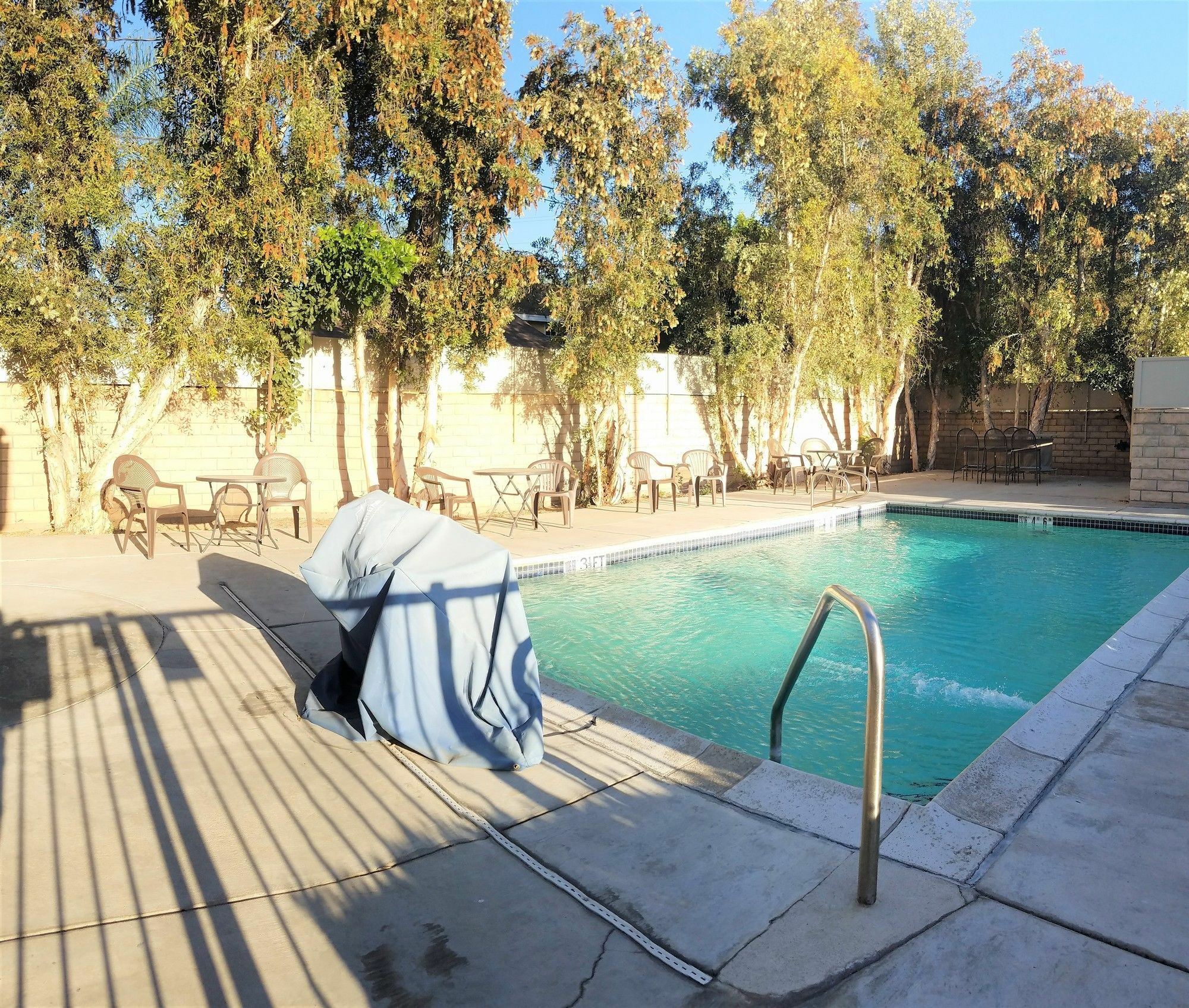 Mid City Inn & Suites Pico Rivera Ngoại thất bức ảnh